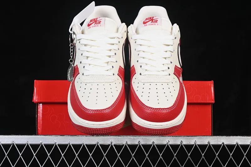 All categories Nk Air Force 1 Air Force series Nk Air Force 1 Low Air Force low top Nike Air Force 1'07 Low Year of the Horse joint name Lit pattern red horse Air Force 1 low top casual sneakers XL1979-134